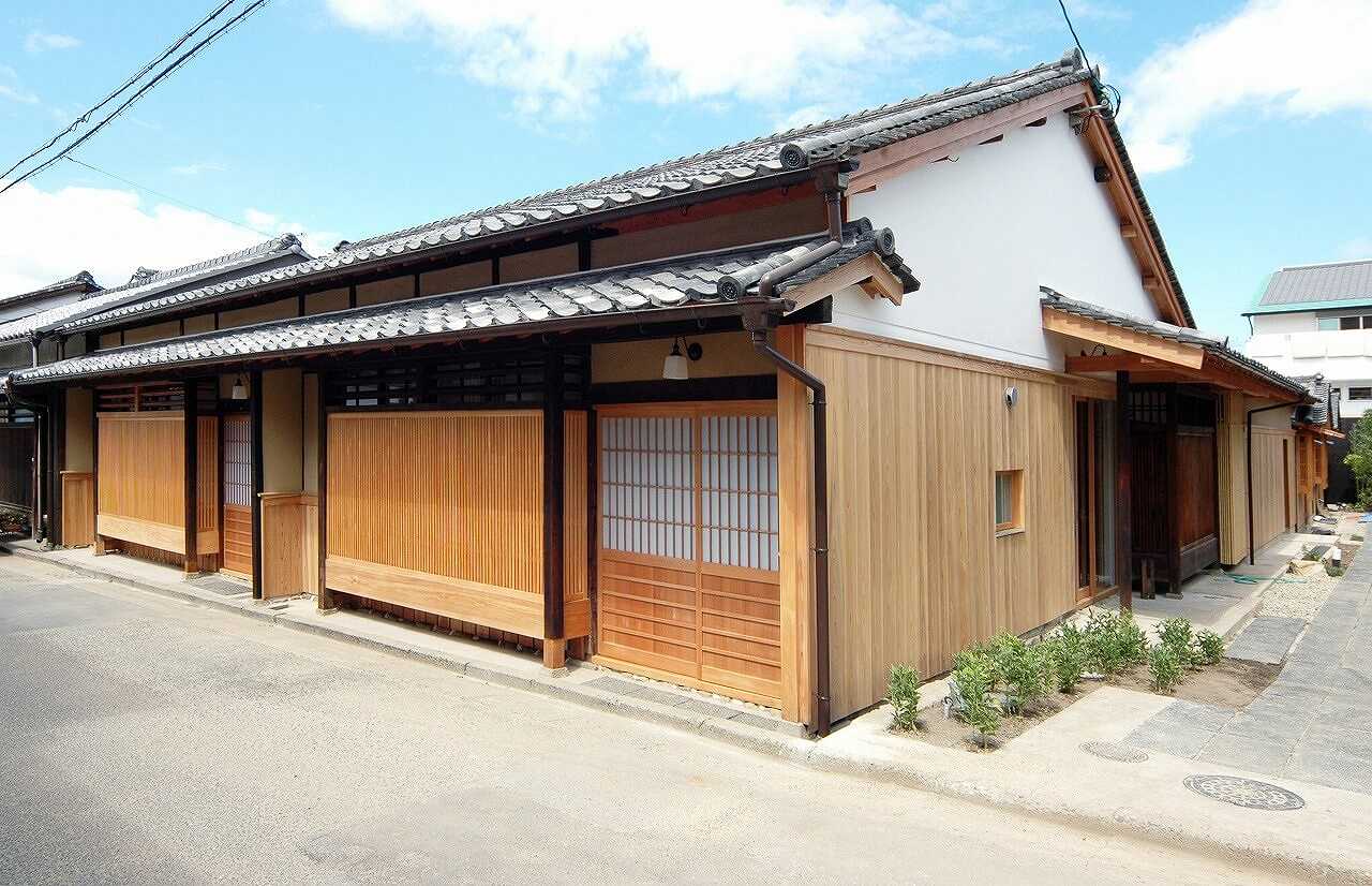 第15回奈良県景観調和デザイン賞<br />
会長賞 奈良町宿 紀寺の家